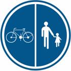 Panneau D9 — Partie de la voie publique réservée à la circulation des piétons, des bicyclettes et des cyclomoteurs à deux roues classe A